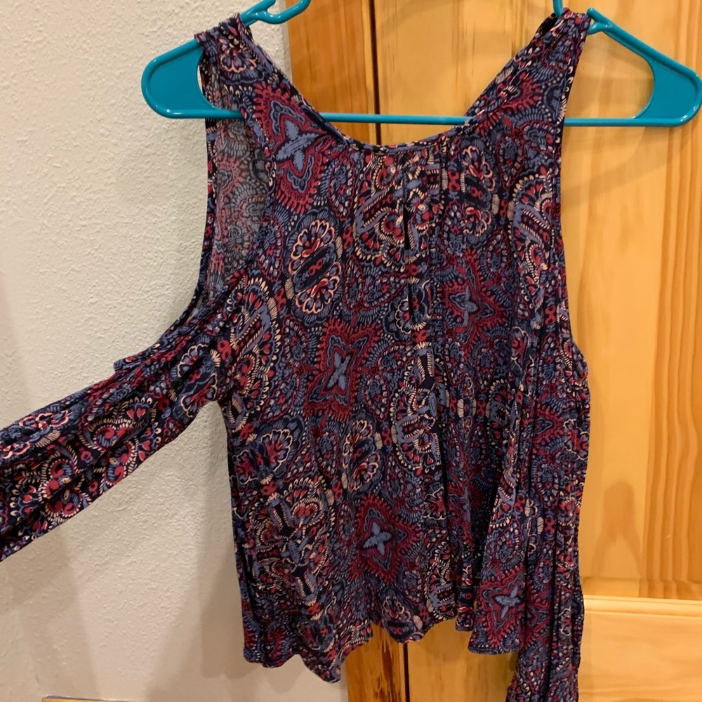 HOLLISTER- Flared floral long sleeve, Size Small